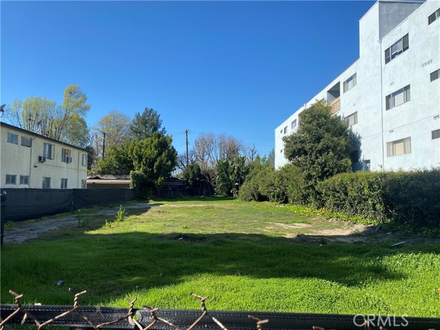 4615 Fulton Avenue, Sherman Oaks CA: https://media.crmls.org/medias/120b6b66-8628-4967-92be-218593921084.jpg