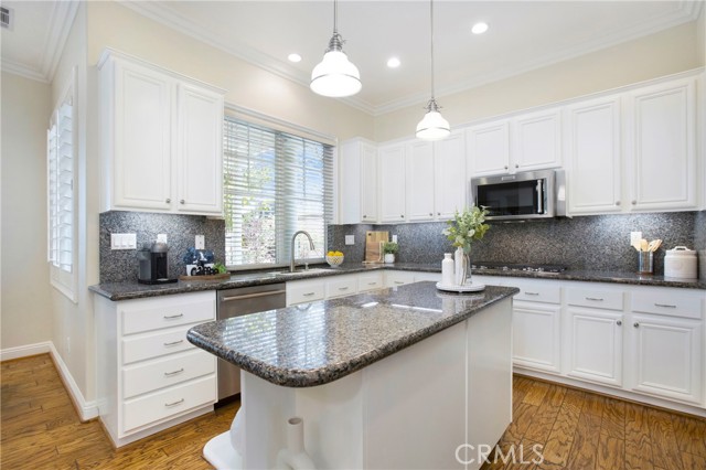 15 Beacon, Ladera Ranch CA: https://media.crmls.org/medias/120b7b71-367c-4ae0-9766-6c8cd546f7d9.jpg