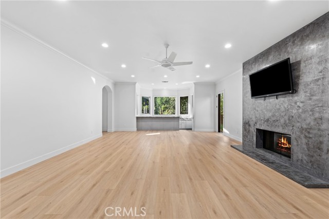 5418 Amber Circle, Calabasas CA: https://media.crmls.org/medias/120ce535-d4d8-4c7e-ae7e-49f45059c6f4.jpg