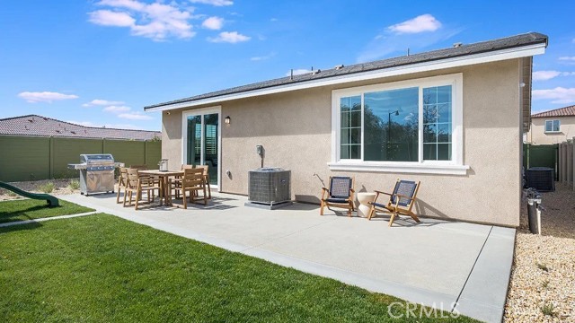 17784 McKenzie Court, Hesperia CA: https://media.crmls.org/medias/120d3b45-0ec4-4cb9-8e11-a27f0cc477fb.jpg