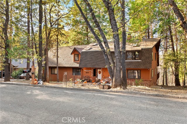 14177 Racine Circle, Magalia CA: https://media.crmls.org/medias/120d8173-7201-40c8-9bd3-5c26405d790d.jpg
