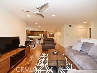 Detail Gallery Image 9 of 22 For 533 Rockefeller, Irvine,  CA 92612 - 2 Beds | 2 Baths