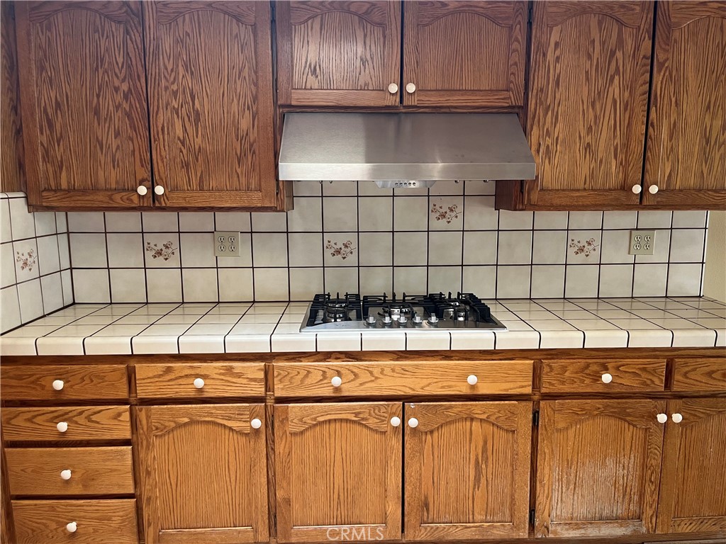 https://media.crmls.org/medias/120e17ef-58f2-40b7-9ab0-f29d63710626.jpg?preset=X-Large