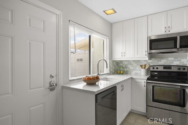 Detail Gallery Image 18 of 54 For 48668 Desert Flower Drive, Palm Desert,  CA 92260 - 2 Beds | 1 Baths