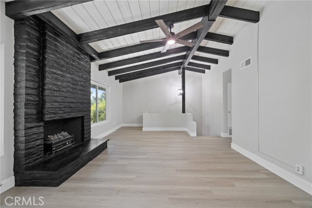 503 Saint Andrews, Newport Beach CA: https://media.crmls.org/medias/120ff358-93d1-41bd-ac2e-e8f8984d966a.jpg