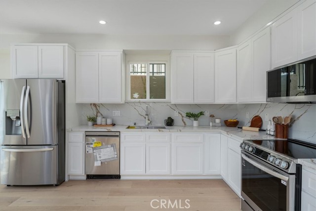 3722 Lomitas Drive, Los Angeles CA: https://media.crmls.org/medias/120ffef5-0aa5-4f8b-97fd-ba72f46fc4ba.jpg