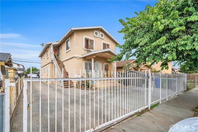 419 E 84th Place, Los Angeles, CA, 90003 419 E 84th Place, Los Angeles, CA, 90003