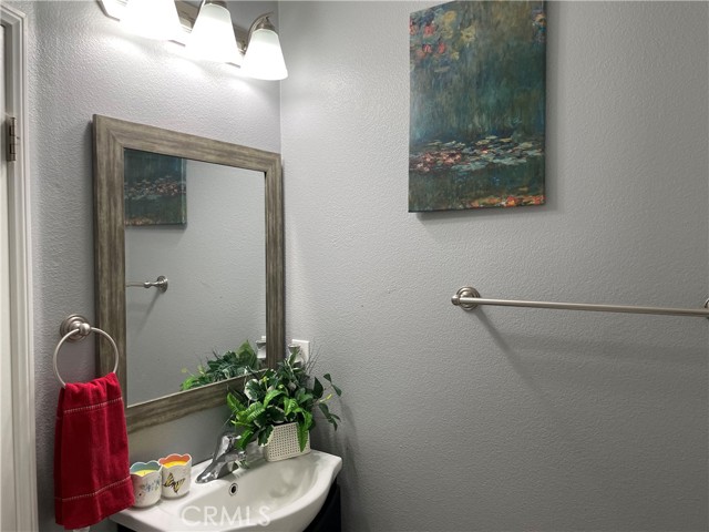 Detail Gallery Image 19 of 40 For 14971 Cottontail Ln, Victorville,  CA 92394 - 3 Beds | 2/1 Baths