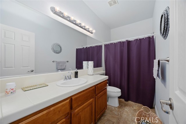 Detail Gallery Image 22 of 30 For 6202 Ocean Jasper Dr, Bakersfield,  CA 93313 - 5 Beds | 4 Baths