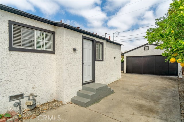 Detail Gallery Image 2 of 24 For 2055 E Nord, Compton,  CA 90222 - 3 Beds | 2 Baths