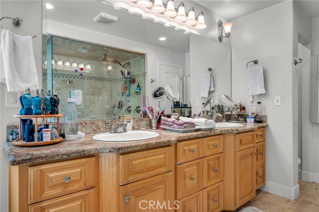 Detail Gallery Image 20 of 31 For 236 8th St, Seal Beach,  CA 90740 - 5 Beds | 5 Baths