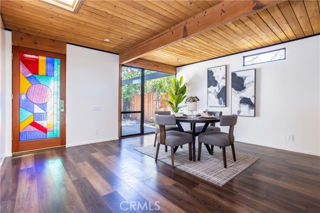 Detail Gallery Image 12 of 44 For 17442 Horace St, Granada Hills,  CA 91344 - 3 Beds | 3 Baths