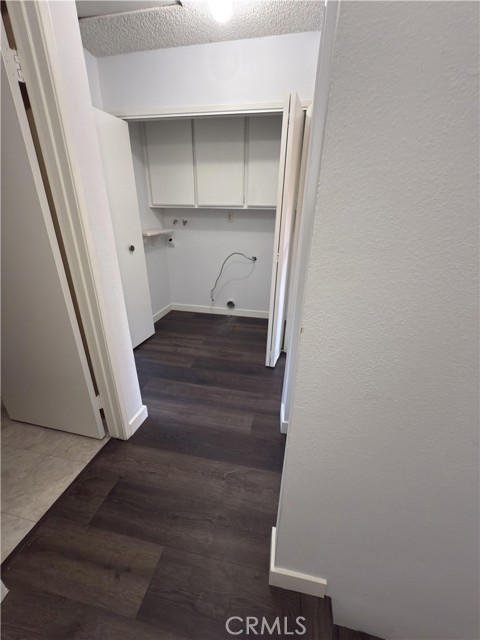 22038 Vanowen Street, Woodland Hills CA: https://media.crmls.org/medias/121293bb-9fe7-4e08-9d5d-e559a01517c2.jpg