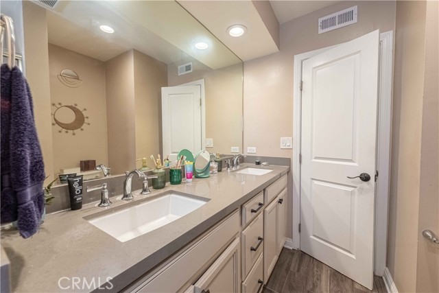 Detail Gallery Image 55 of 55 For 5237 Topanga Canyon Bld, Woodland Hills,  CA 91364 - 7 Beds | 4/2 Baths