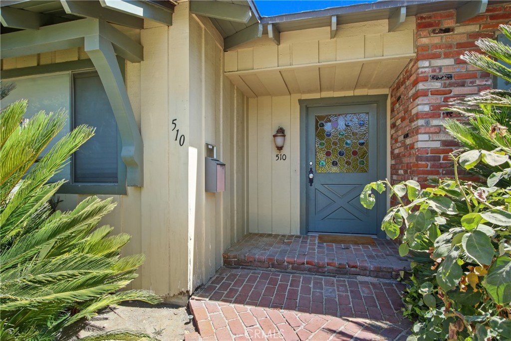 MLS #OC25222224 image #1