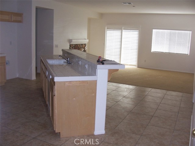 Detail Gallery Image 9 of 16 For 13343 Vista Verde St, Victorville,  CA 92392 - 5 Beds | 2 Baths