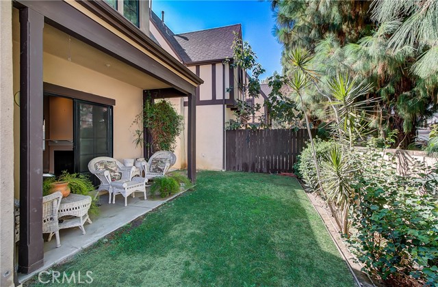 9243 Tobias Avenue photo 2