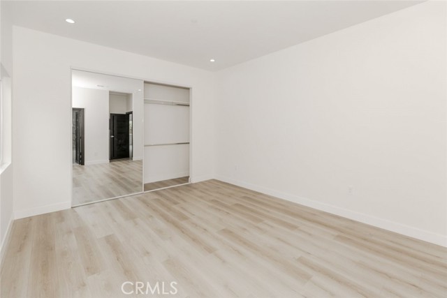 15009 Wyandotte Street, Van Nuys CA: https://media.crmls.org/medias/1216774e-7ad9-4216-9254-5f03571f4aa5.jpg