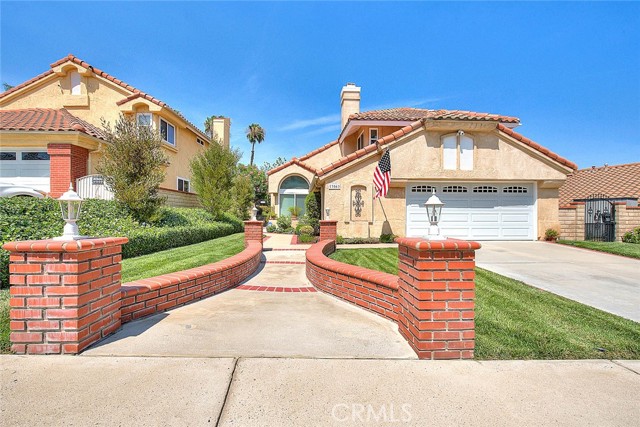 13563 Meadow Crest Drive, Chino Hills CA: https://media.crmls.org/medias/1216a2b8-685b-482e-a1d6-d1c8c52fc9ce.jpg