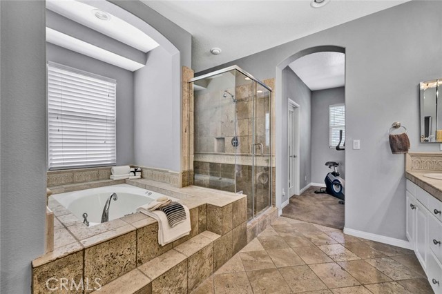 Detail Gallery Image 37 of 75 For 2710 E Vista Ridge, Orange,  CA 92867 - 5 Beds | 4/1 Baths