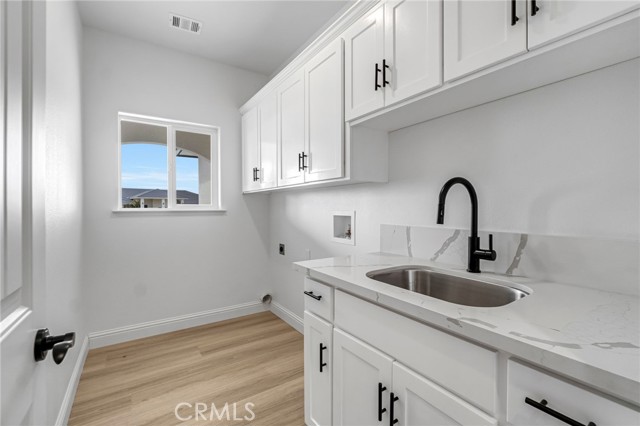 Detail Gallery Image 19 of 38 For 21035 Forest Glen, Madera,  CA 93638 - 4 Beds | 3 Baths