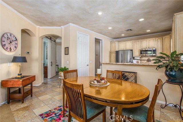 Detail Gallery Image 8 of 37 For 1656 Hibiscus Ct, Beaumont,  CA 92223 - 2 Beds | 2 Baths