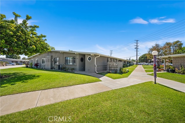 Detail Gallery Image 1 of 1 For 1440 Northwood Rd 242l,  Seal Beach,  CA 90740 - 2 Beds | 1 Baths