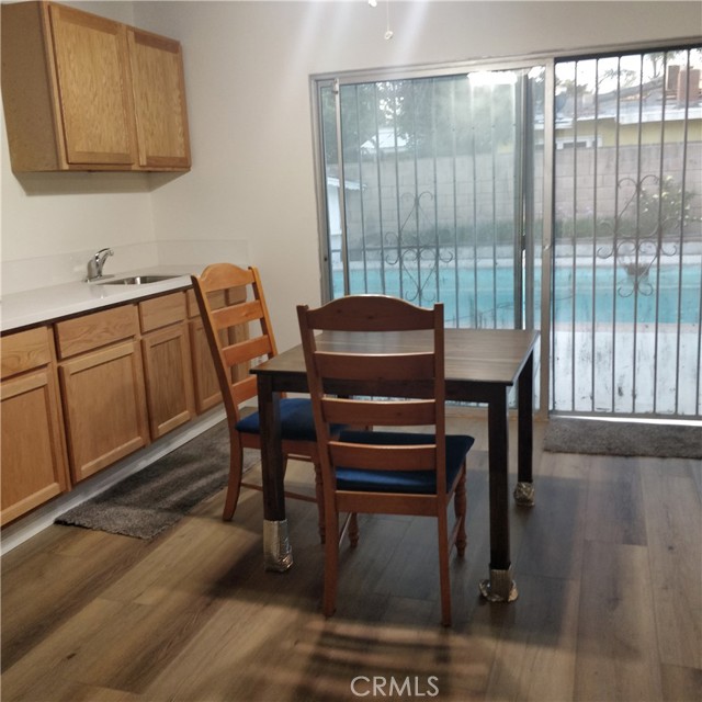 19144 Erwin Street, Tarzana (los Angeles), CA, 91335 19144 Erwin Street, Tarzana (los Angeles), CA, 91335