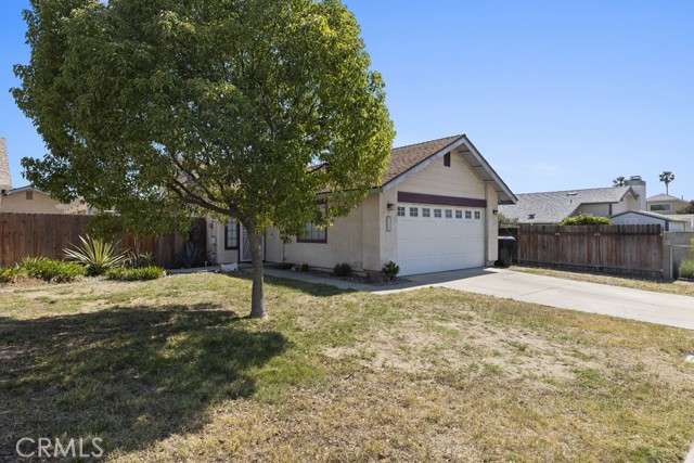 Detail Gallery Image 3 of 41 For 16251 Malaga St, Fontana,  CA 92336 - 2 Beds | 1 Baths