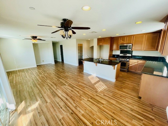 Detail Gallery Image 5 of 13 For 8090 Cornwall Ct #57,  Rancho Cucamonga,  CA 91739 - 2 Beds | 2 Baths