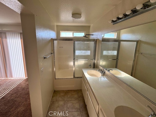 Detail Gallery Image 6 of 10 For 11913 Pepperwood, Victorville,  CA 92392 - 4 Beds | 2 Baths