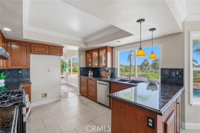 Detail Gallery Image 17 of 60 For 25856 Windsong, Lake Forest,  CA 92630 - 4 Beds | 3 Baths