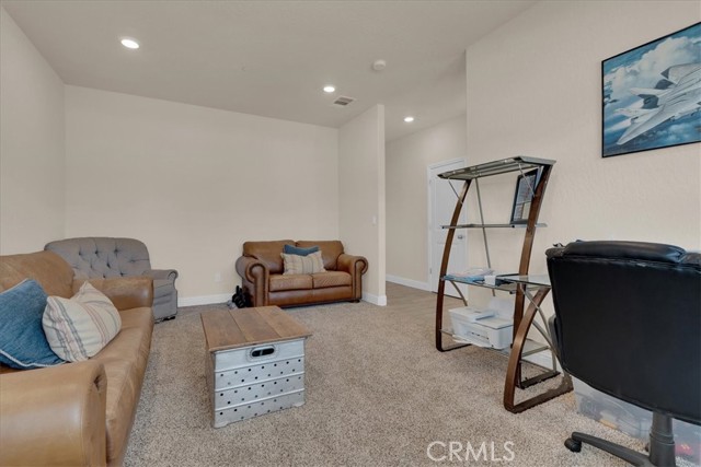 2454 W Mallard Lane, Hanford CA: https://media.crmls.org/medias/1217b980-4c09-4bc1-82a4-21be021c0e1d.jpg