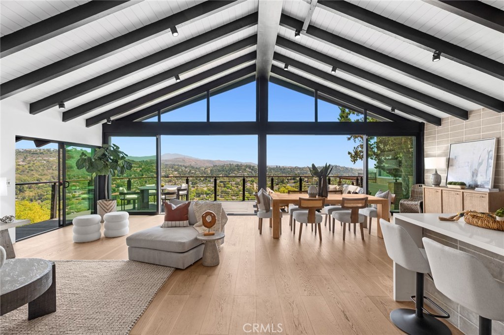 12542 Vista Panorama