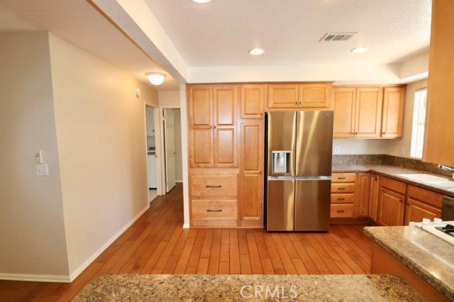 property-img
