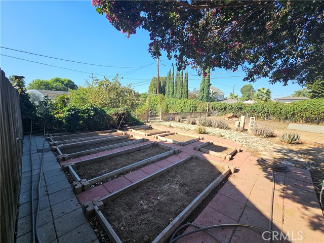 2352 California Ave photo 37