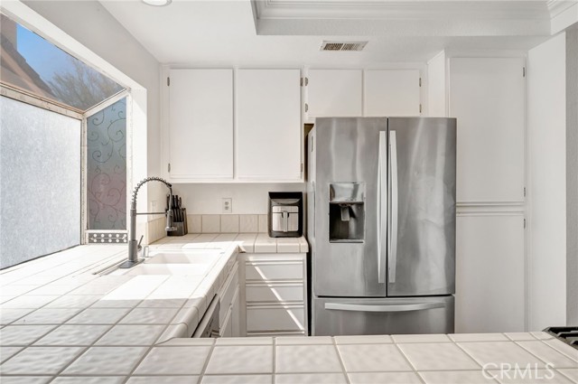 Detail Gallery Image 8 of 33 For 45320 Esmerado Ct, Temecula,  CA 92592 - 3 Beds | 2/1 Baths