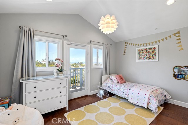 523 Juanita Avenue, Redondo Beach, California 90277, 5 Bedrooms Bedrooms, ,2 BathroomsBathrooms,Residential,Sold,Juanita,SB22083866