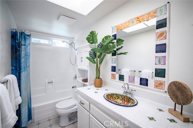 29111 Pompano Way, Laguna Niguel CA: https://media.crmls.org/medias/121b3957-18a7-4d04-8b6b-2954da87934d.jpg