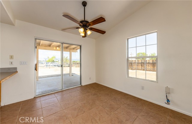 Detail Gallery Image 11 of 25 For 7728 Balsa Ave, Yucca Valley,  CA 92284 - 4 Beds | 2 Baths