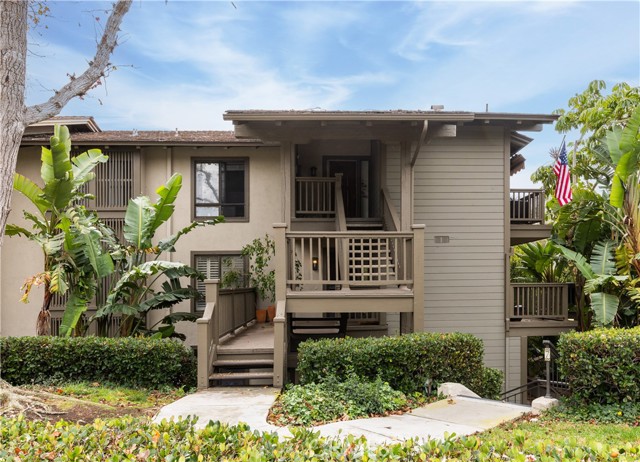 Detail Gallery Image 4 of 31 For 9 Flores #26,  Irvine,  CA 92612 - 2 Beds | 2 Baths