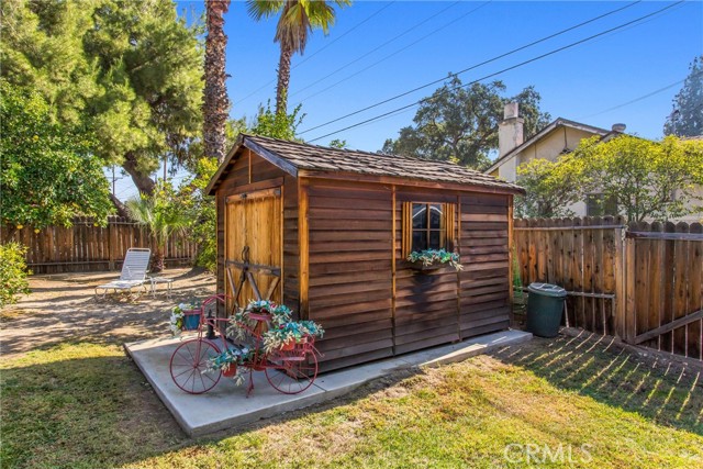 838 838 College Ave, Redlands CA: https://media.crmls.org/medias/121d66f4-cf6a-4e9f-8a37-43e58578e0d1.jpg