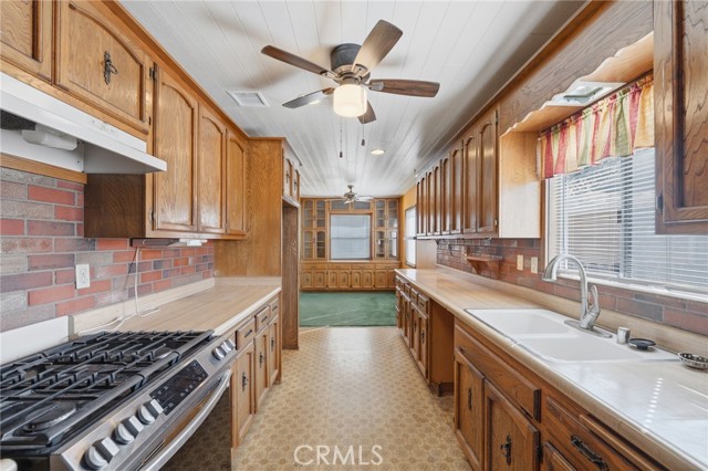 Detail Gallery Image 3 of 36 For 5323 Briercrest Ave., Lakewood,  CA 90713 - 3 Beds | 2 Baths