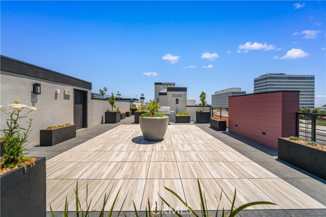 150 S Oak Knoll Avenue, Pasadena CA: https://media.crmls.org/medias/121eaa7c-9038-4e0a-9669-5a07aa101967.jpg