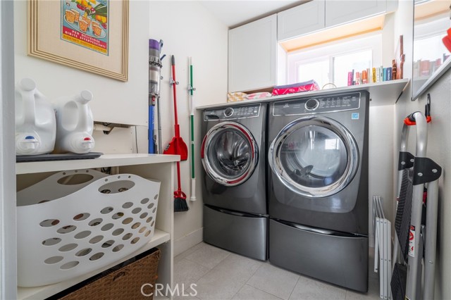 Detail Gallery Image 19 of 50 For 1399 Palisades Dr, Pacific Palisades,  CA 90272 - 3 Beds | 2/1 Baths