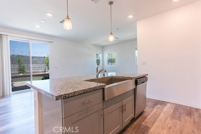 Detail Gallery Image 11 of 64 For 27638 Sawtooth Ln, Canyon Country,  CA 91387 - 3 Beds | 2/1 Baths
