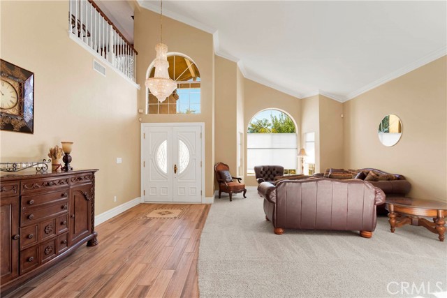 Detail Gallery Image 4 of 60 For 13880 Driftwood Dr, Victorville,  CA 92395 - 4 Beds | 3 Baths