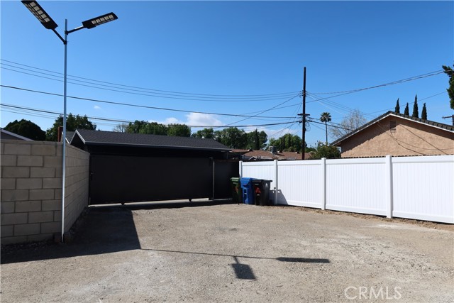 16018 Nordhoff Street, North Hills CA: https://media.crmls.org/medias/122131a6-1d86-4a7a-8bcc-e6474f767d96.jpg