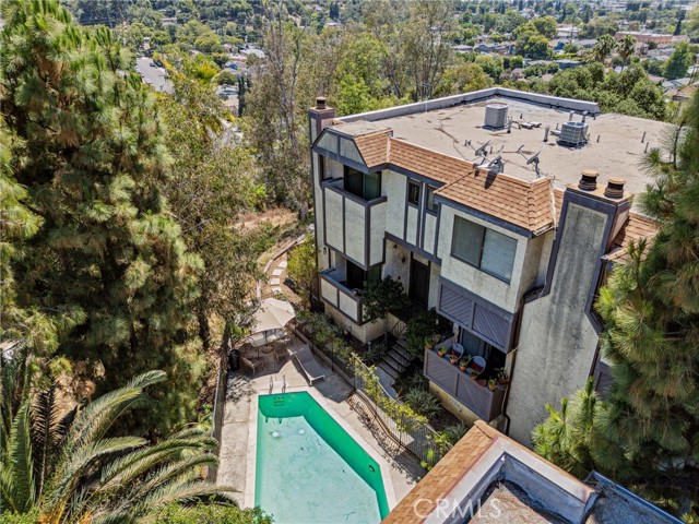 1832 Oak Tree Drive, Los Angeles CA: https://media.crmls.org/medias/122192ae-09df-42ca-a956-90eb9c89af73.jpg