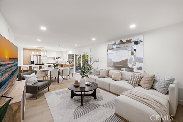 Detail Gallery Image 23 of 57 For 21361 Lemontree Ln, Huntington Beach,  CA 92646 - 5 Beds | 4 Baths